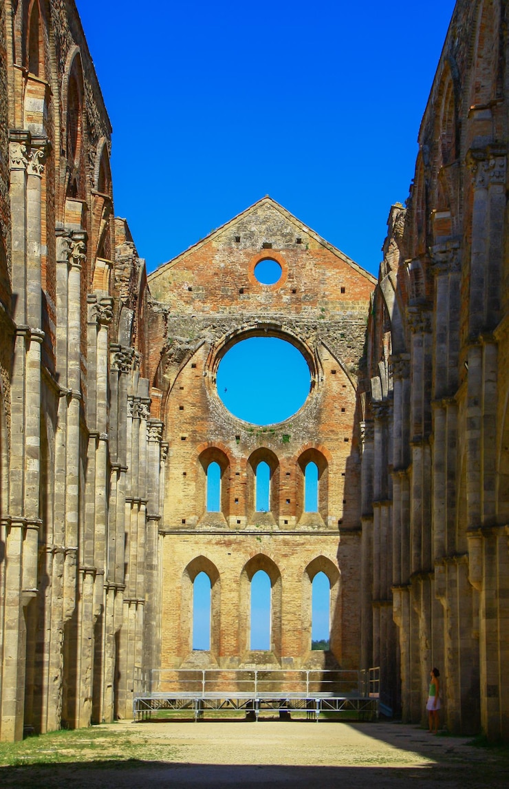 Foto vista do edifício histórico contra o céu azul
