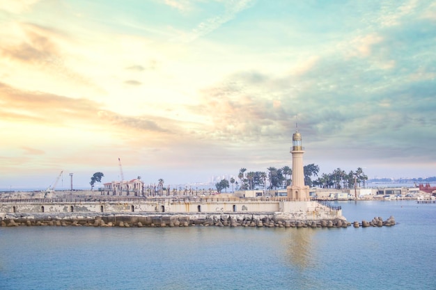 Vista do Farol Montaza de Alexandria em Alexandria, Egito