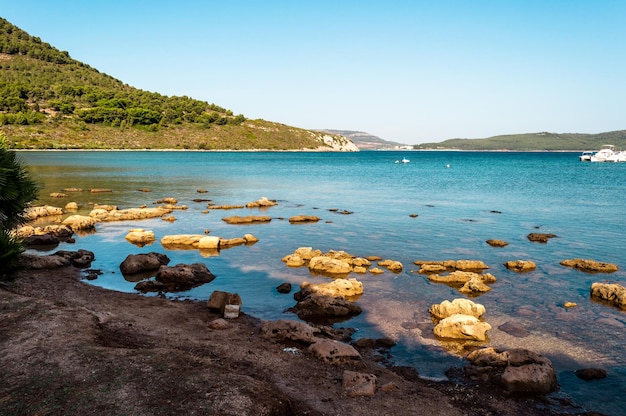 Vista do golfo e da praia de Tramariglio