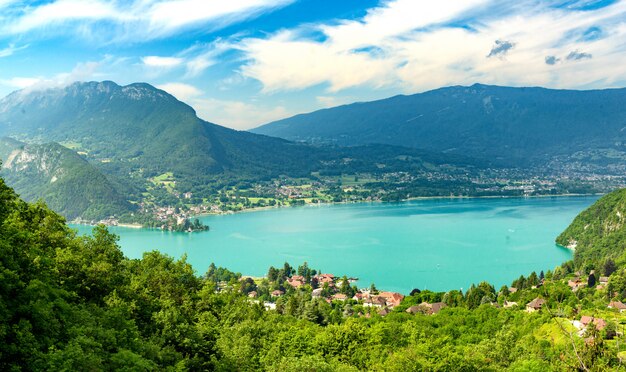 Vista do lago Annecy