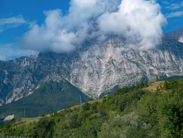 Vista do monte Gran Sasso em Abruzzo na Itália