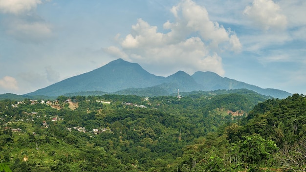 Vista do Monte Salak, Bogor, West Java, Indonésia
