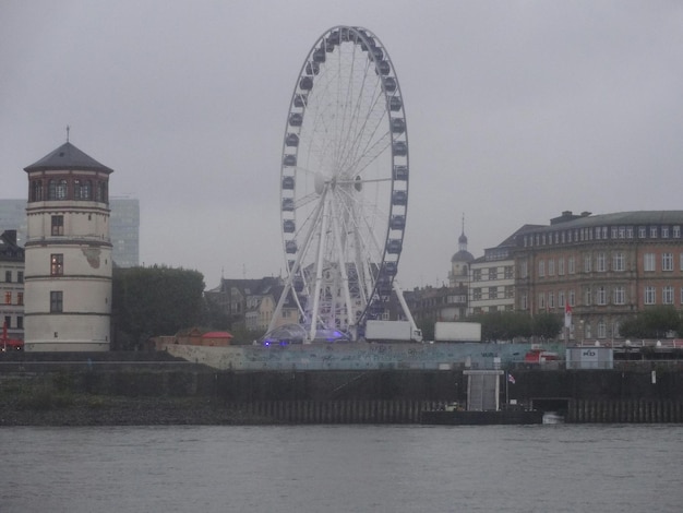 Foto vista do parque de diversões