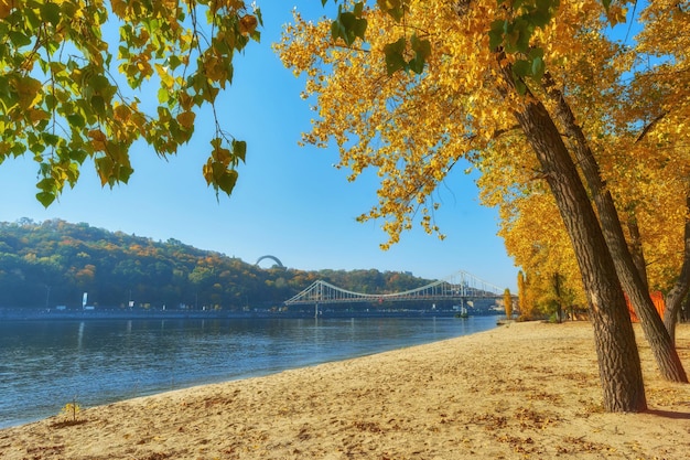 Vista do rio Dnieper em Kiev