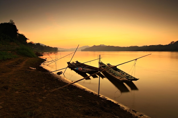 Vista do rio Mekong à noite Luang Prabang Laos