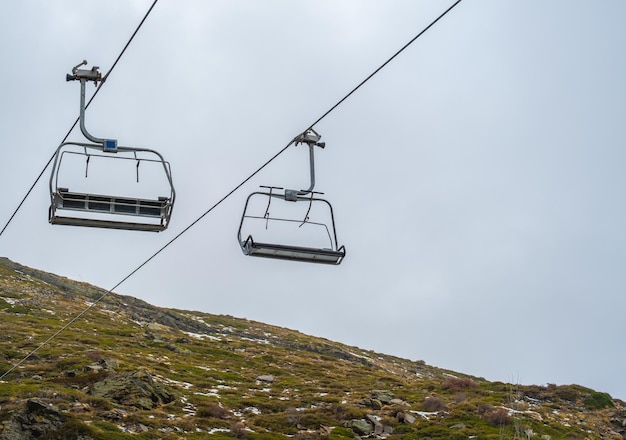 Vista do teleférico em Sierra Nevada Capped Mountain