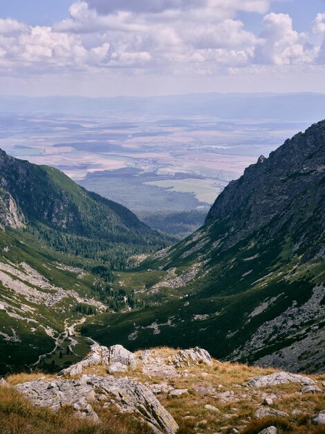 Foto vista do vale dos altos tártaros na eslováquia