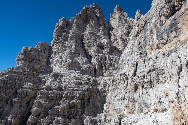 Vista dos picos de montanha brenta dolomites trentino itália