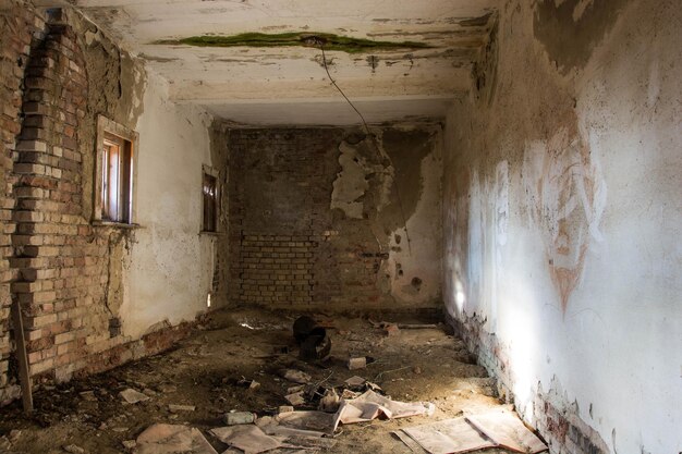 Foto vista del edificio abandonado