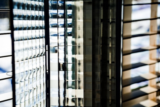 Foto vista del edificio desde un ángulo bajo