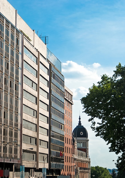 Vista de un edificio antiguo en madrid, españa