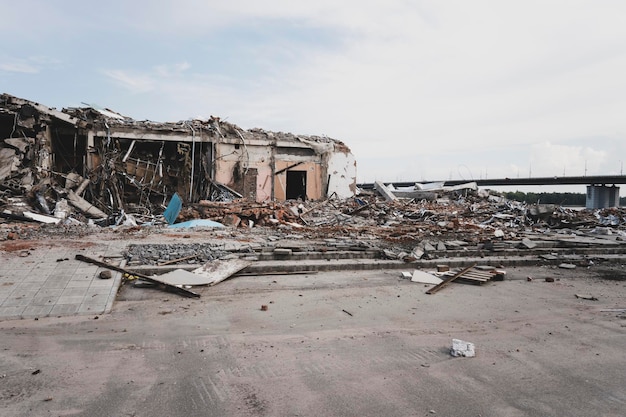 Vista del edificio destruido después del huracán