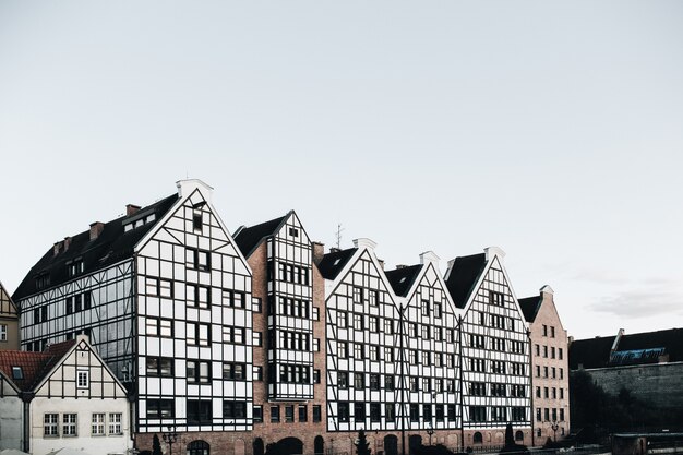 Vista de los edificios en el casco antiguo de Gdansk, Polonia