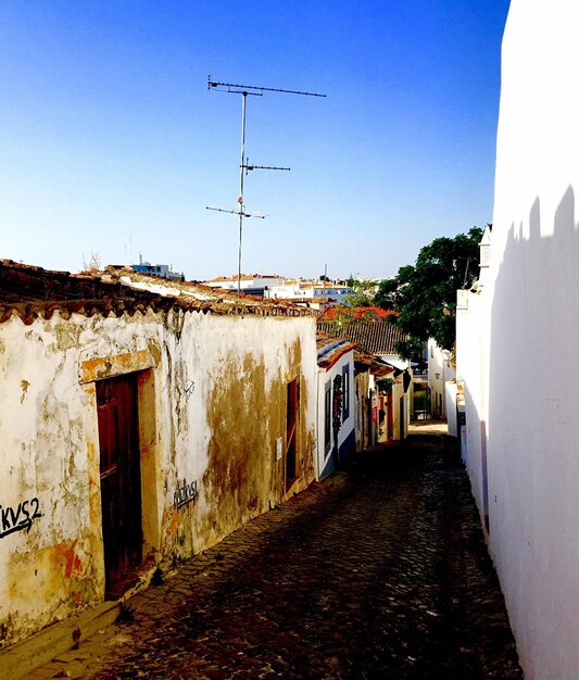 Foto vista de edificios residenciales contra un cielo despejado