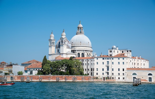 Vista de los edificios de Venecia desde el Gran Canal