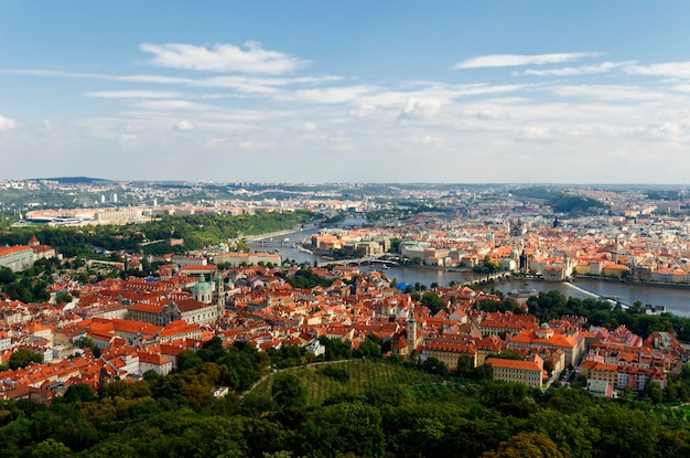 Foto vista elevada sobre praga - república checa