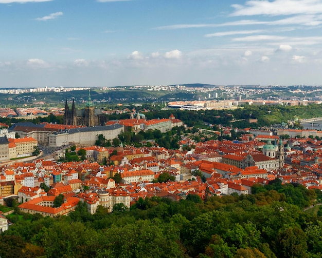 Foto vista elevada sobre praga - república checa