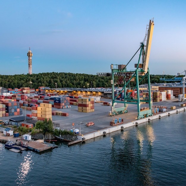 Foto vista em alto ângulo da doca comercial