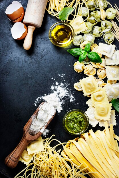 Foto vista em alto ângulo de vegetais na mesa