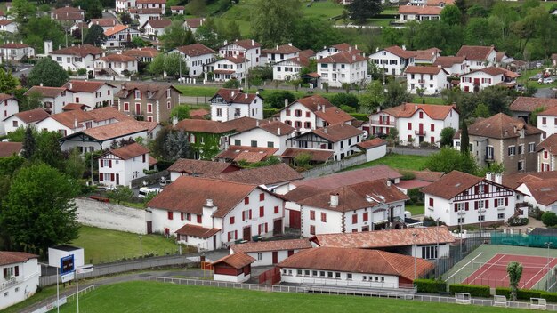 Foto vista em alto ângulo dos edifícios da cidade