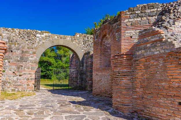 Vista em Felix Romuliana restos do palácio do imperador romano Galerius perto de Zajecar Sérvia É Patrimônio Mundial da UNESCO desde 2007