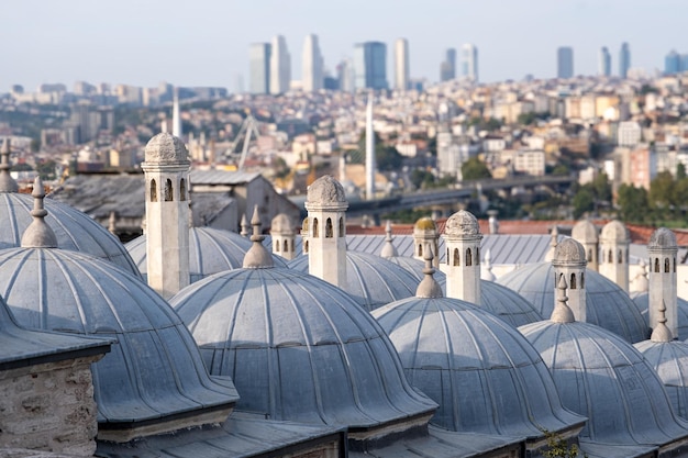 Foto vista de estambul desde el jardín de la mezquita suleymaniye