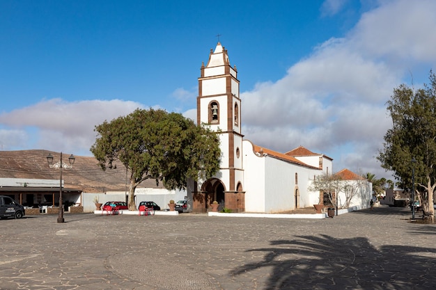 vista exterior de la iglesia de tetir, fuerteventura