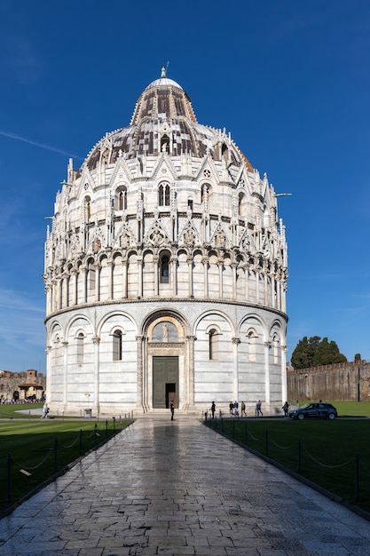 Vista externa do Batistério de Pisa Toscana Itália