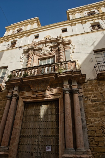 Vista de la fachada de la Casa del Almirante en la Plaza de San Martín Cádiz España
