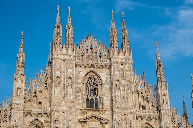 Vista del famoso Duomo de Milán Italia