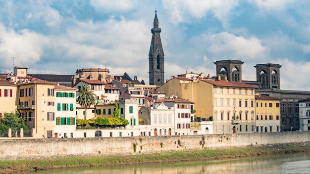 Vista de Florencia y el río Arno.