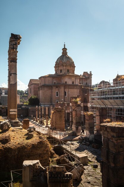 Vista desde el Foro Imperial Romano en Roma, Lazio, Italia.