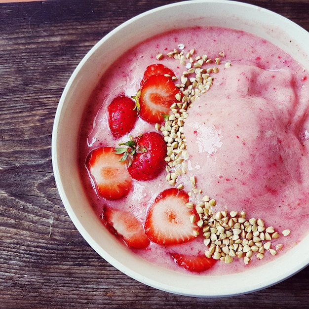 Vista de las fresas desde un ángulo alto