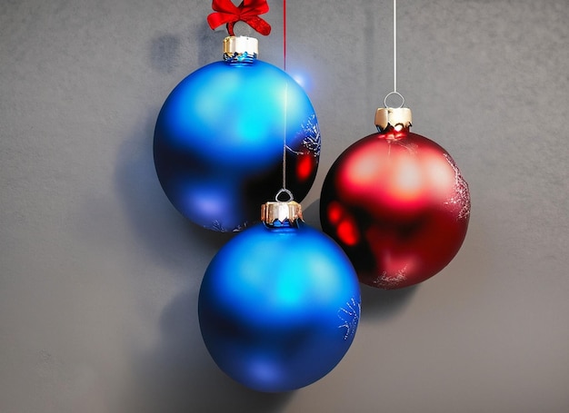 Vista frontal de diferentes tamanhos de bolas de árvore de Natal