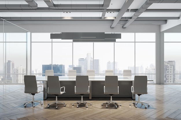 Vista frontal en una enorme mesa de reuniones blanca y brillante rodeada de sillas de oficina en el suelo de madera en el diseño interior de la sala de conferencias con vistas al horizonte de la ciudad desde la representación 3D de la ventana panorámica