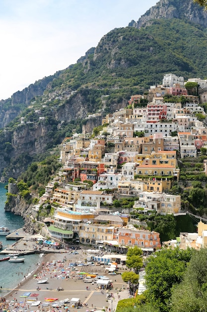 Vista general de la ciudad de Positano en Nápoles Italia