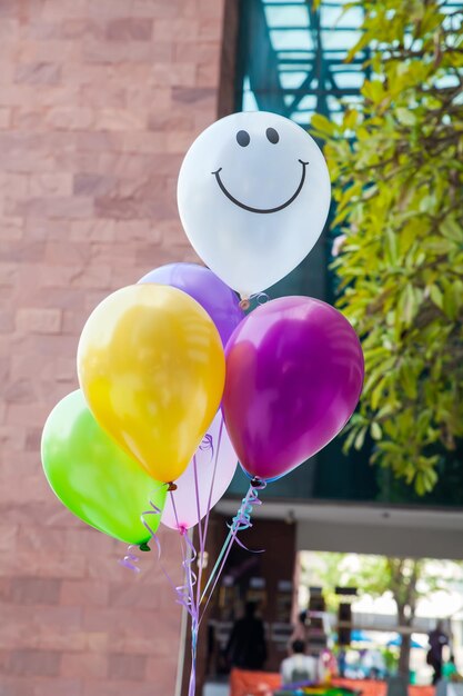 Foto vista de los globos desde un ángulo bajo