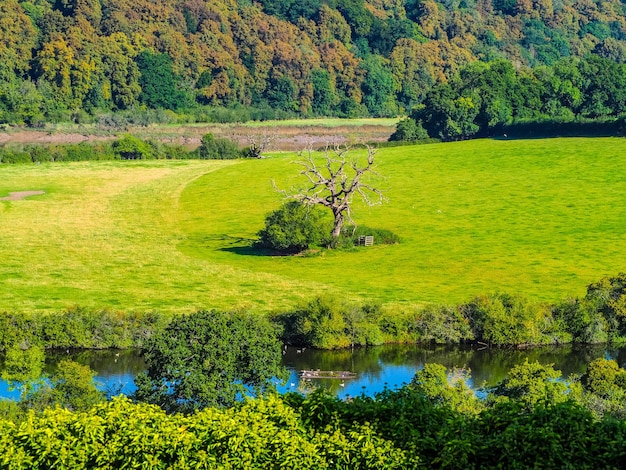 Vista HDR del campo en Chepstow