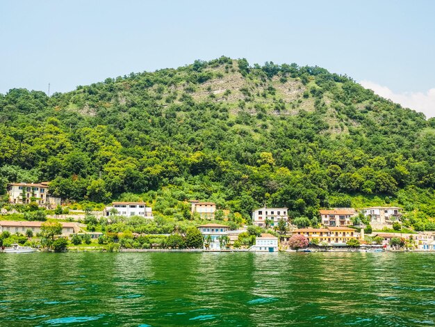 Vista HDR do Lago Iseo