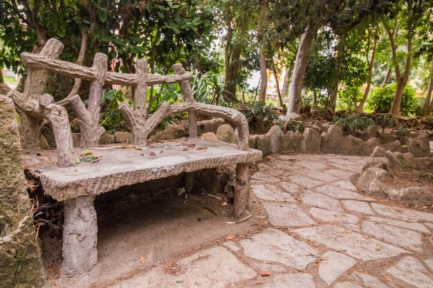 Vista del hermoso jardín de Alameda ubicado en Faro, Portugal.