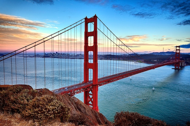 Vista horizontal da golden gate bridge em são francisco, califórnia, eua