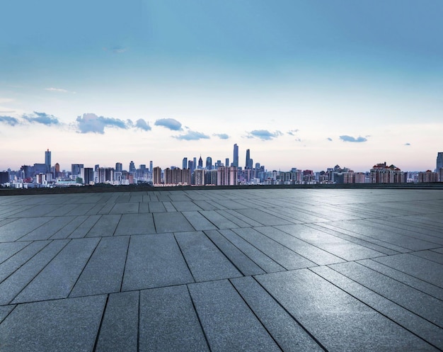 Una vista del horizonte de la ciudad desde una terraza en la azotea