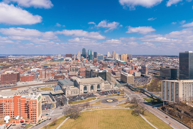 Vista del horizonte de Kansas City en Missouri, Estados Unidos