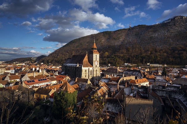 Vista de la Iglesia Negra en Brasov