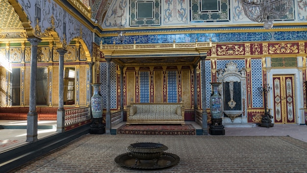 Vista interior de um palácio de topkapi. harem, istambul, turquia.