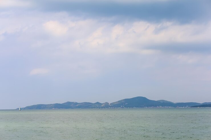 Vista de la isla del paisaje en tailandia