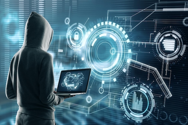 Vista lateral del hacker usando una computadora portátil con una interfaz de negocios brillante en un fondo borroso Robo informático y concepto de malware Doble exposición