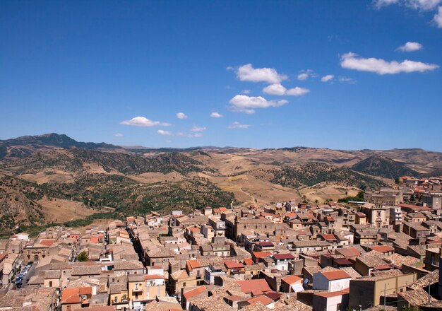 Vista de Leonforte, Sicilia - Italia