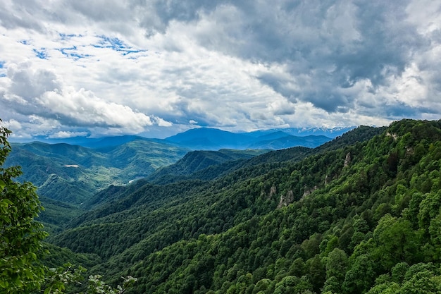 Vista de la meseta de LagoNaki en Adygea Las montañas del Cáucaso Rusia 2021