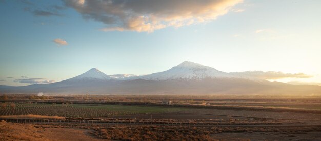 Vista de la montaña Ararat desde Armenia